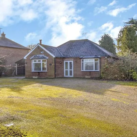 Bright & Cozy Countryside 펜션 *